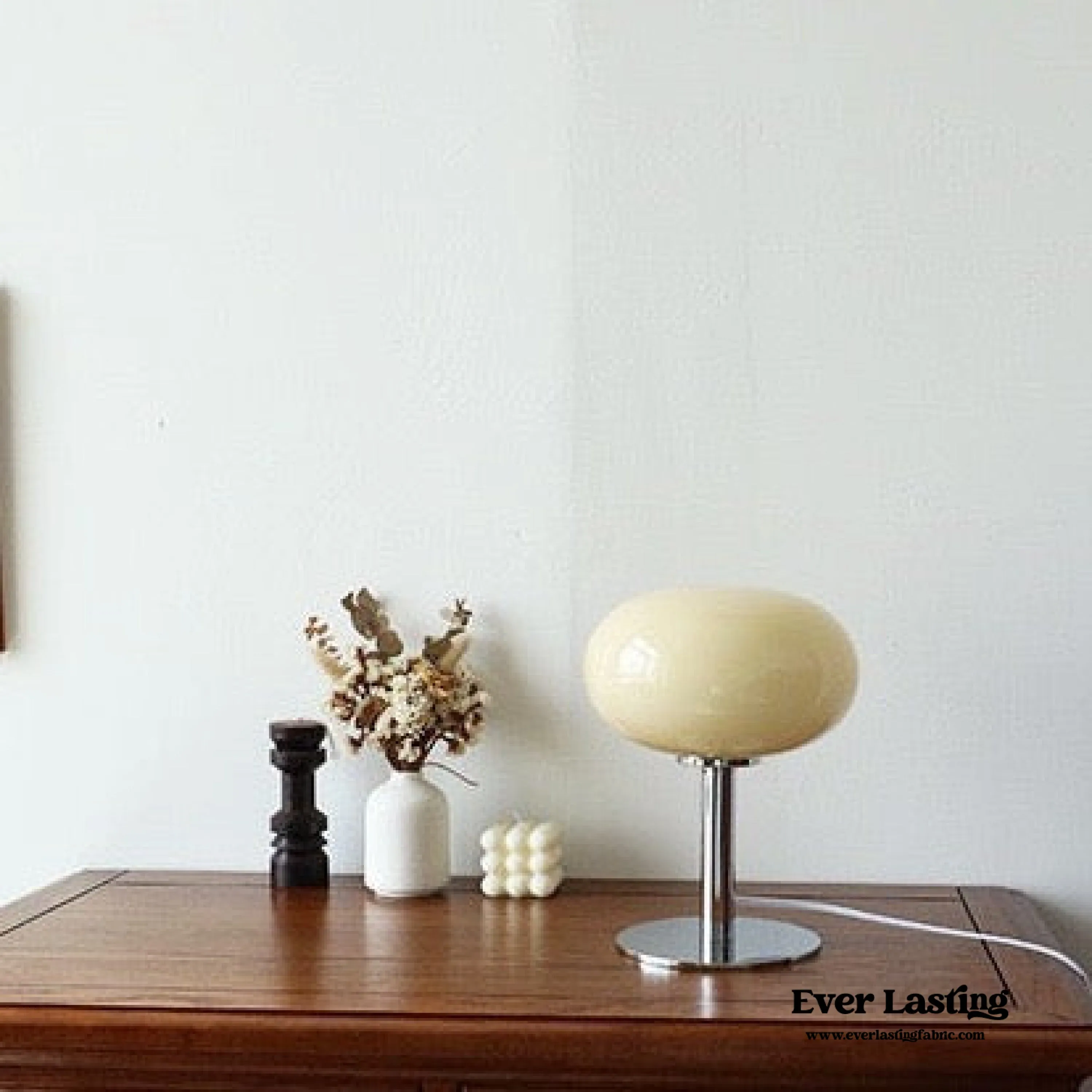 Egg Glass Lamp / Cream