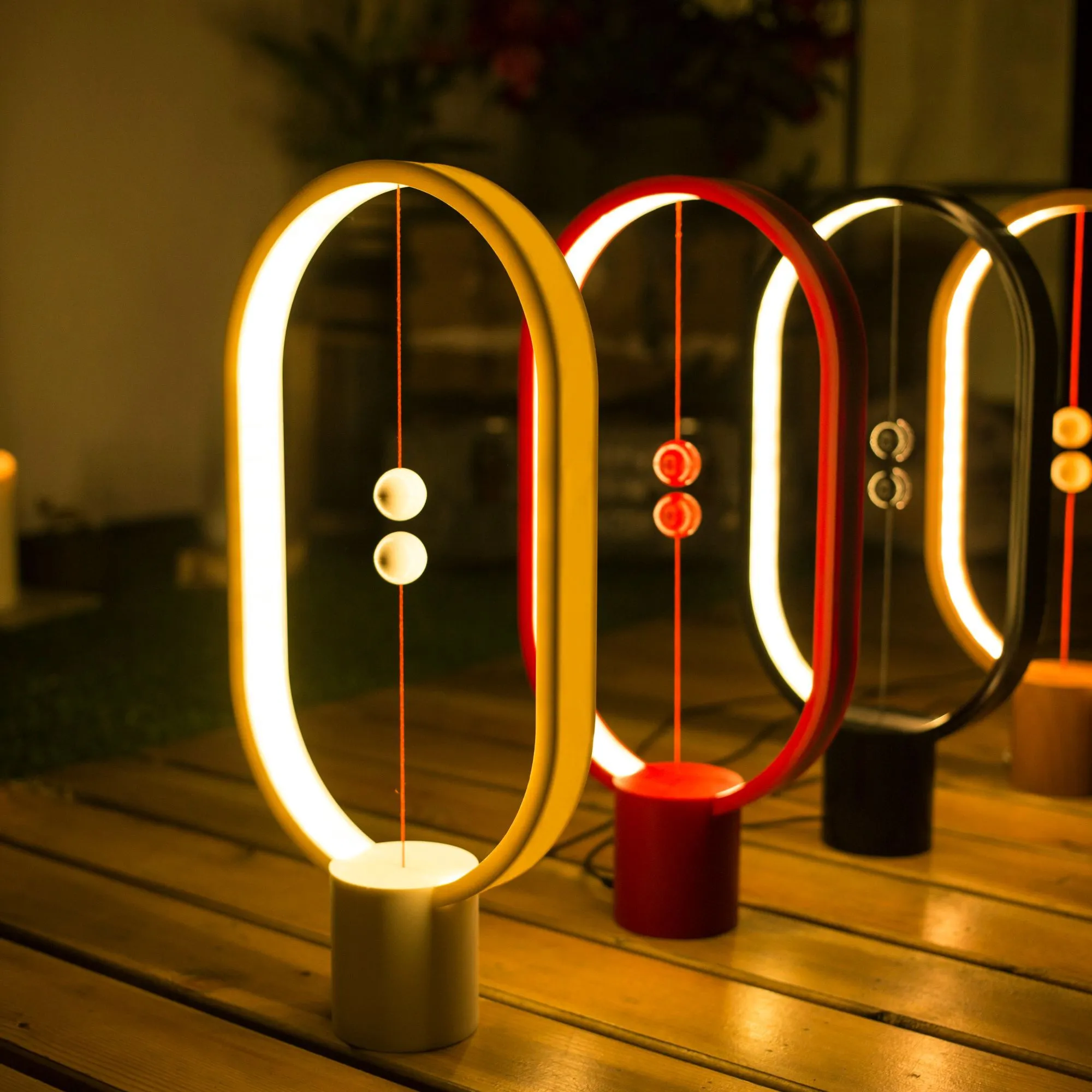 HENG Balance Lamp Ellipse USB