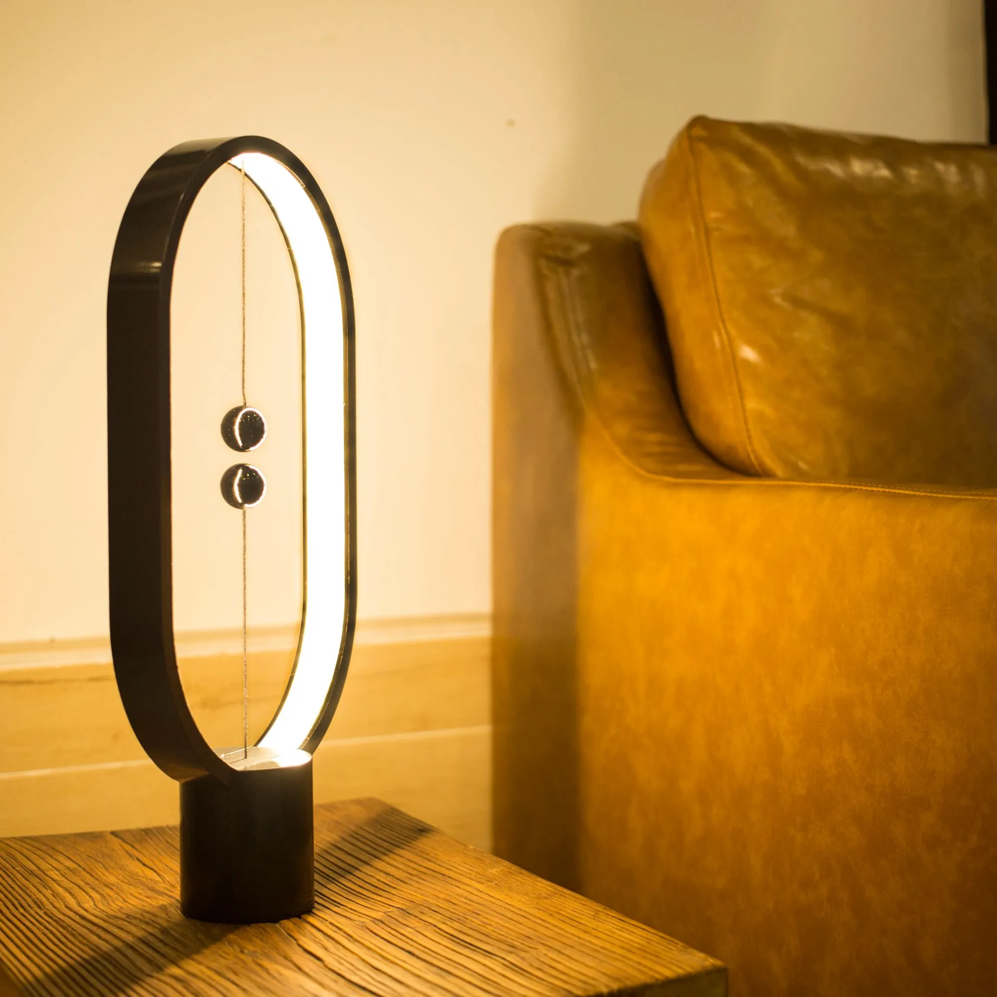 HENG Balance Lamp Ellipse USB