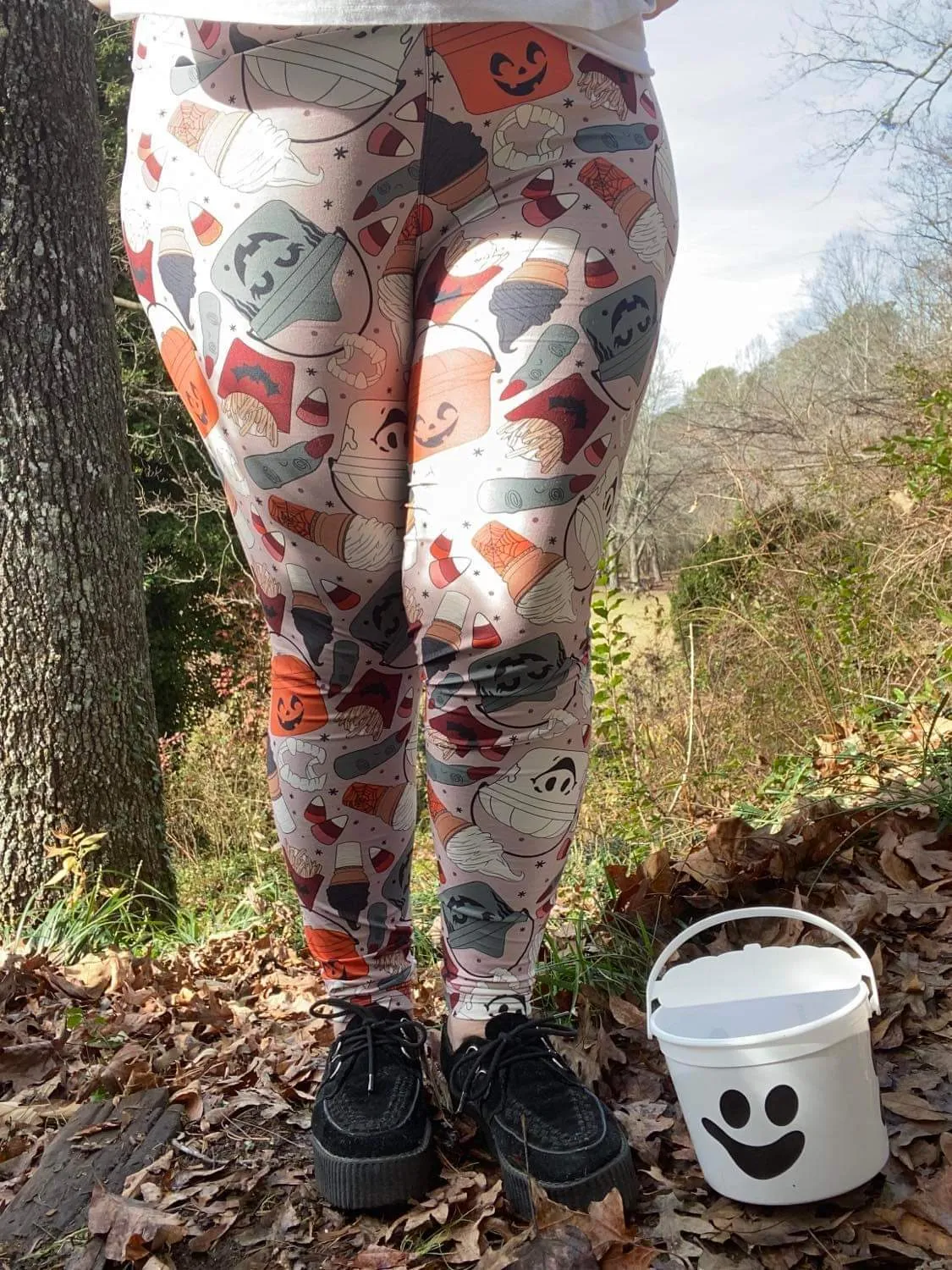 Holiday Vintage Buckets (Semi-Exclusive) - High-quality Handcrafted Vibrant Leggings