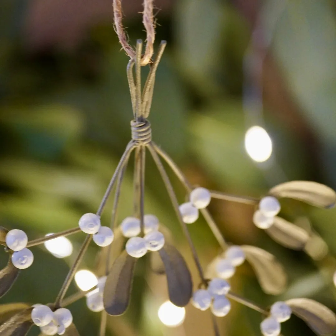 Tin Bunch of Mistletoe