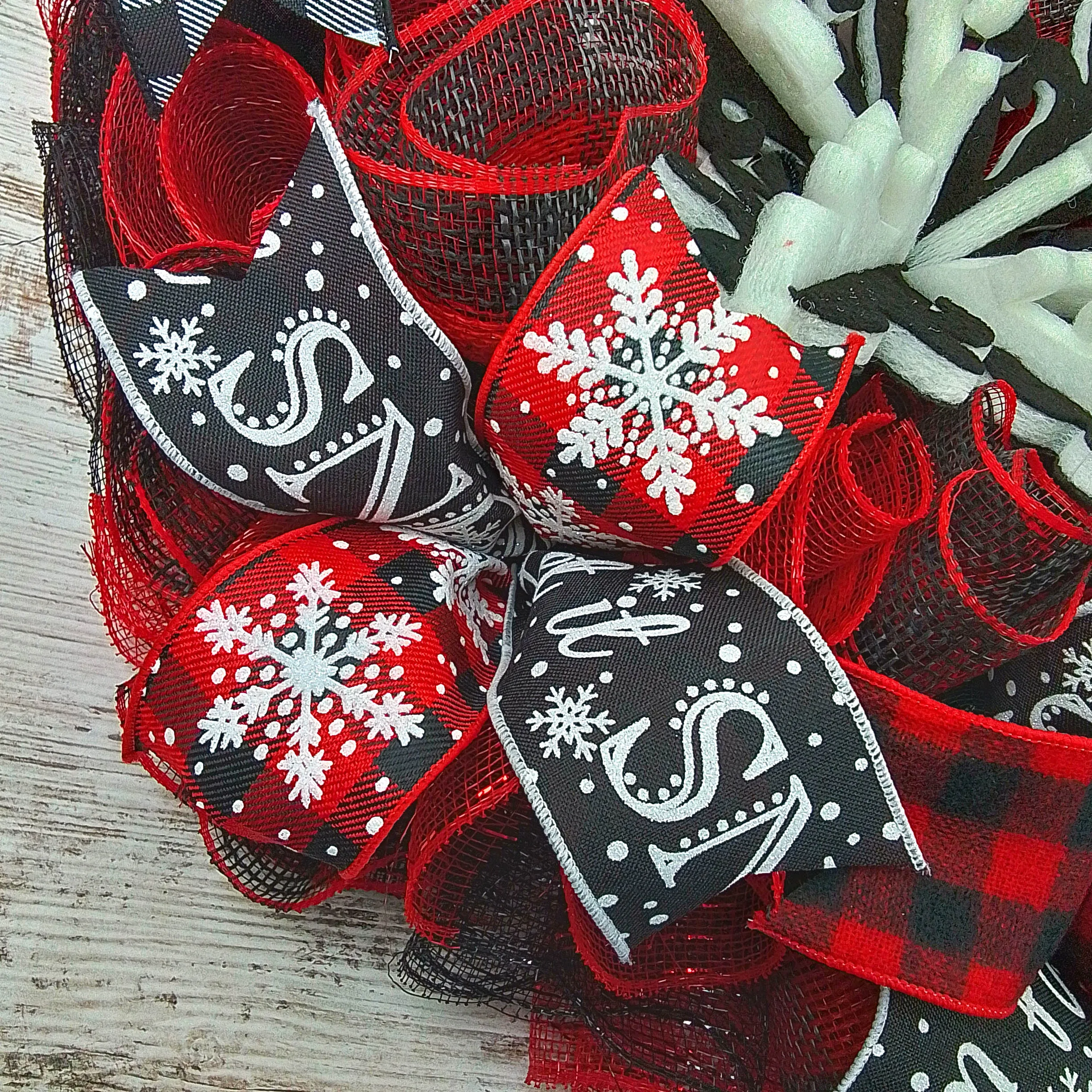 Winter Wreath - Buffalo Plaid Snowflake Christmas Mesh Outdoor Front Door Wreath