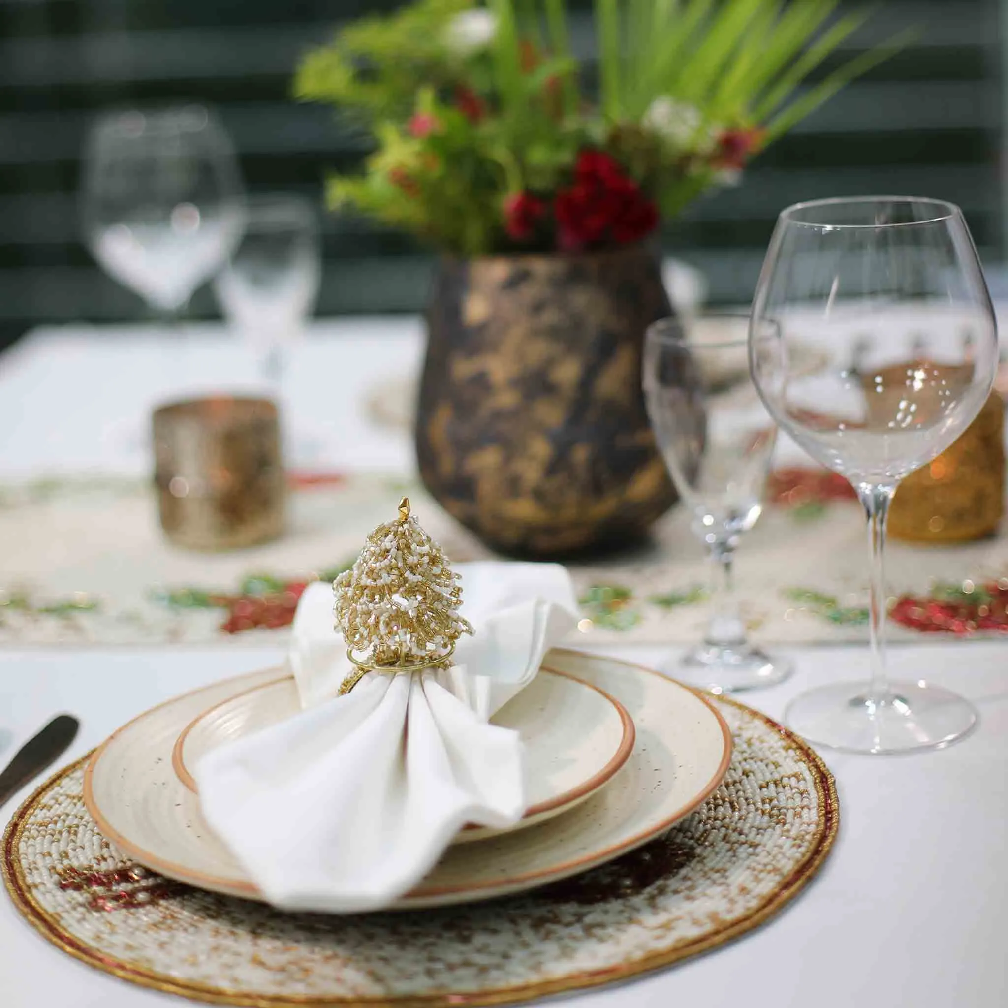 Yule Tree Christmas Napkin Ring in Gold & Cream, Set of 4